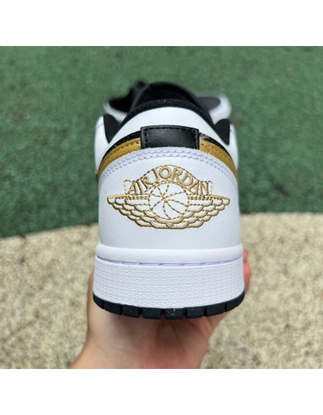 Air Jordan 1 Low